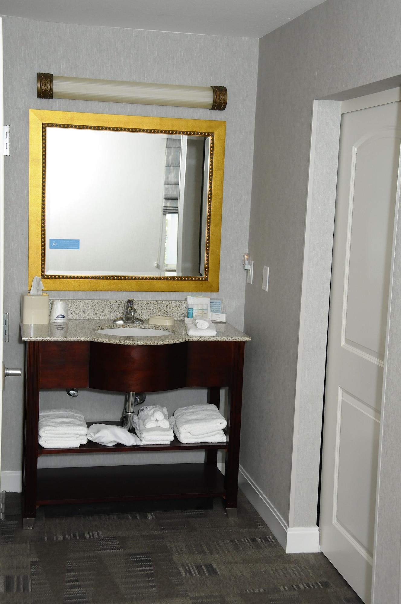 Hampton Inn & Suites Redding Εξωτερικό φωτογραφία