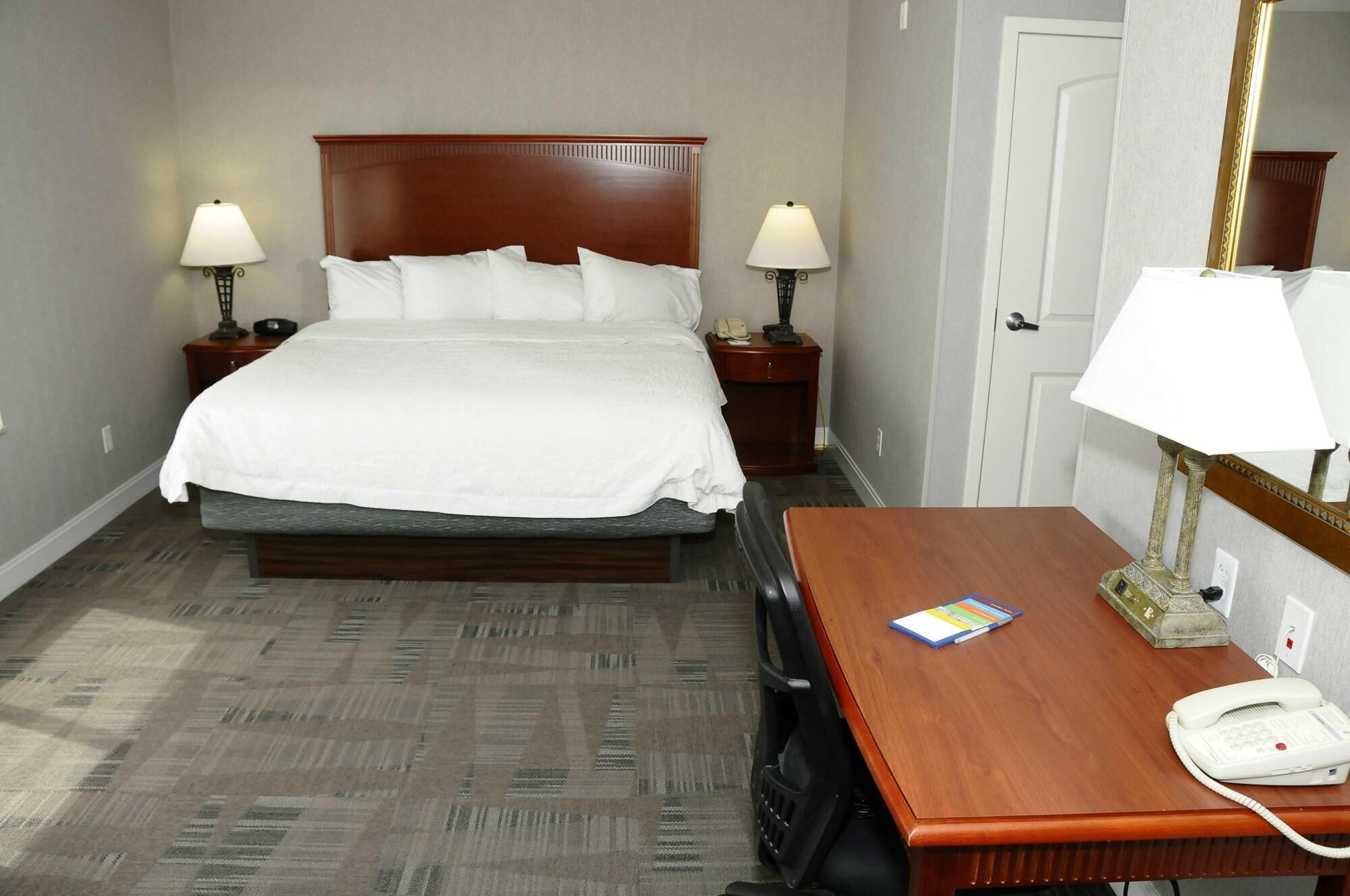 Hampton Inn & Suites Redding Εξωτερικό φωτογραφία