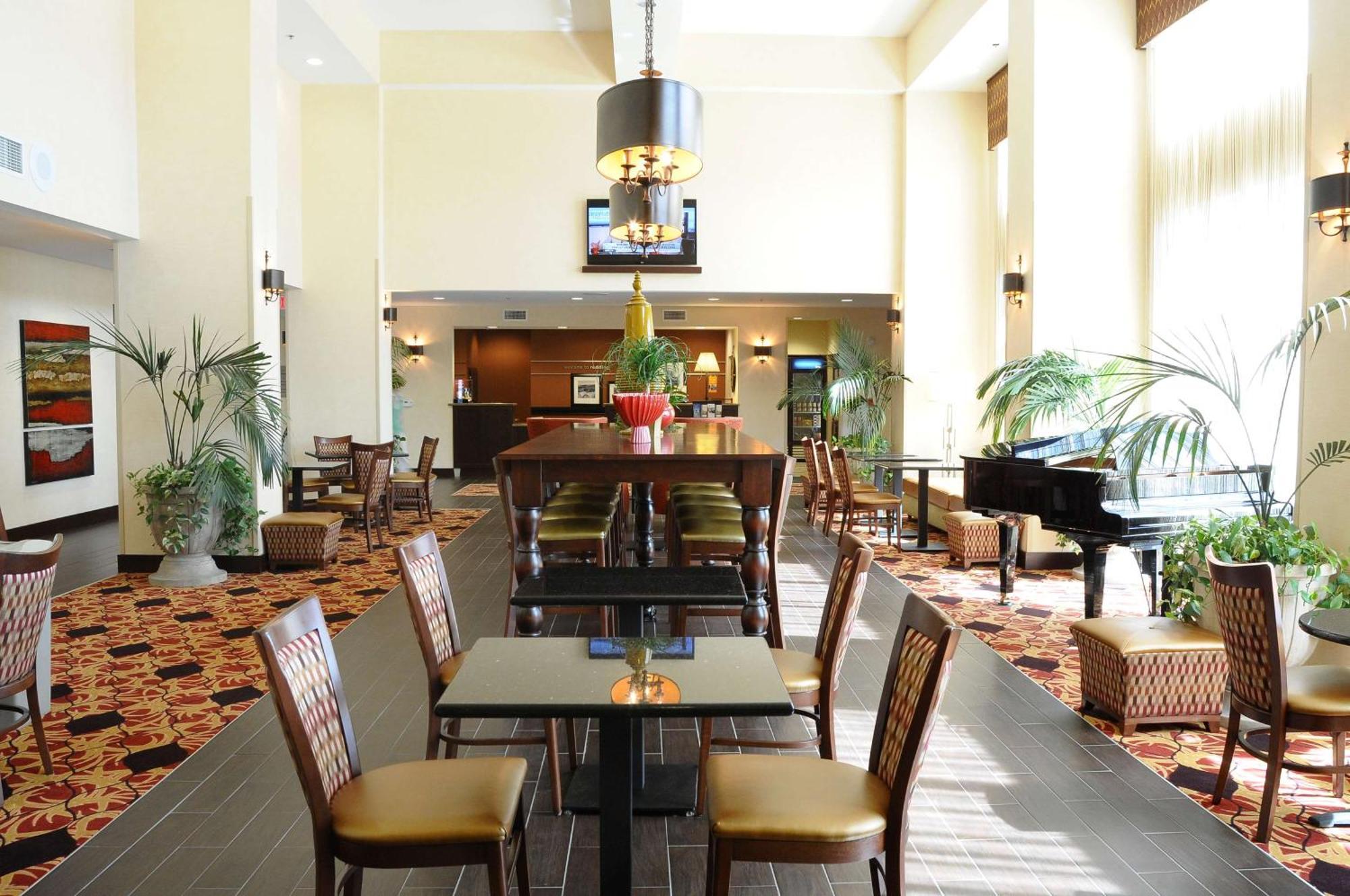 Hampton Inn & Suites Redding Εξωτερικό φωτογραφία