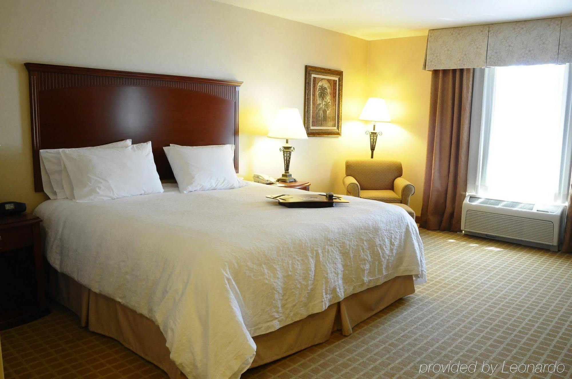 Hampton Inn & Suites Redding Εξωτερικό φωτογραφία
