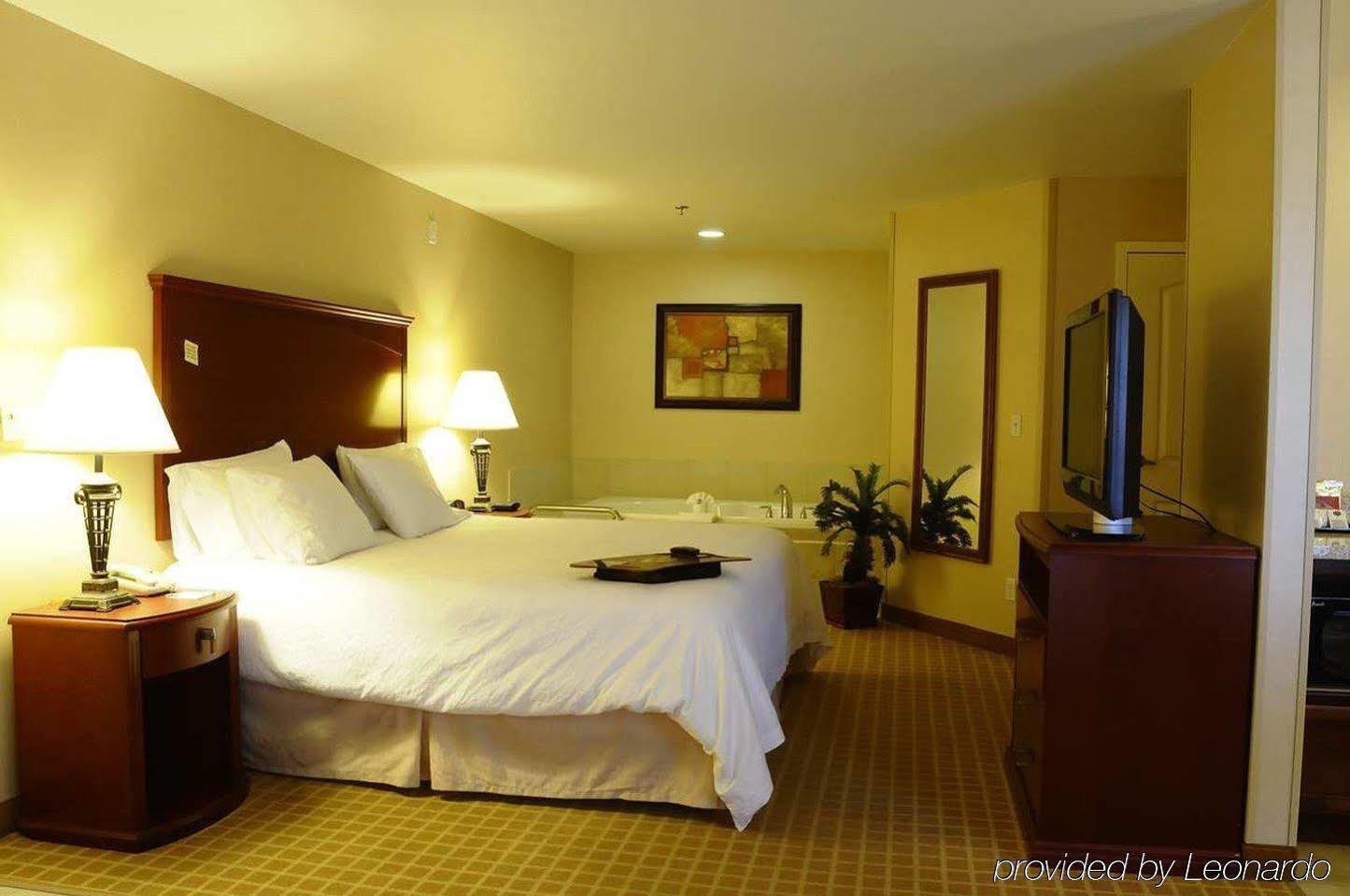 Hampton Inn & Suites Redding Εξωτερικό φωτογραφία
